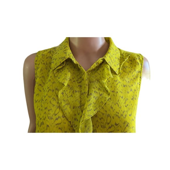 CAbi Sz S #3071 Chartreuse Reign Sleeveless Blouse Tank Ruffle Office Academia - Picture 2 of 8